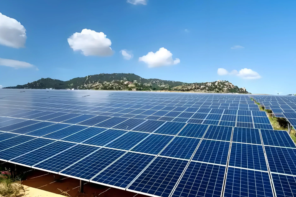 Laatste bedrijfsblogs IP66 Slew Drive Toepassing in Buiten Zonne-energie Volgsystemen