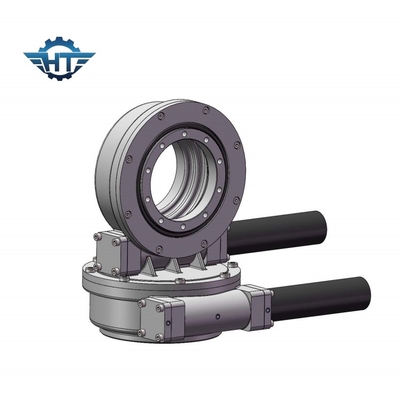 Hydraulische slew aandrijving met precieze tracking en zelf vergrendeling